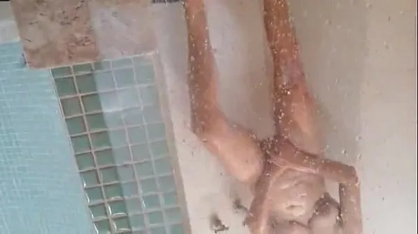 wife taking a shower Phim hàng đầu mới