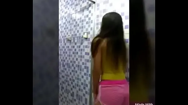 Friss young girl dancing in the bathroom legjobb filmek