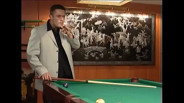 Nouveaux Baisée dans la salle de billard - fuck dur sur une table de billardmeilleurs films