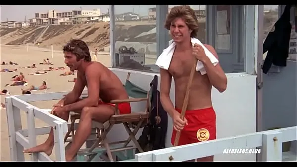 Nuovi Louise Golding in Lifeguard 1976film migliori