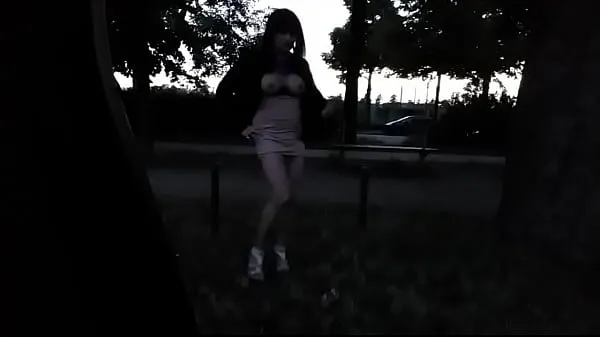 新鲜的night whore in the Bois de Boulogne热门电影