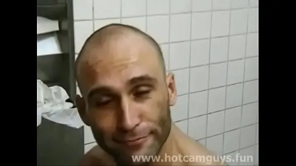 Νέες Bald Hunk Fucks Twink κορυφαίες ταινίες