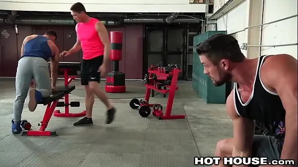 Nové HotHouse Ryan Rose Cumshot For 2 Of His Boys At The Gym nejlepší filmy