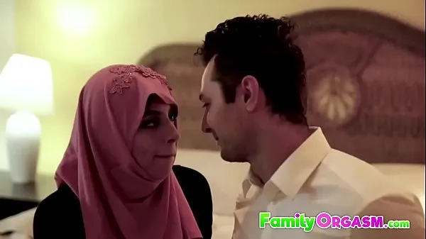 Νέες Muslim Step Daughter with Millionarie Stepdad - Ella Knox κορυφαίες ταινίες