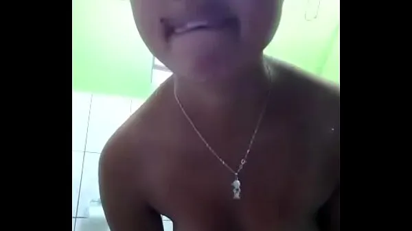 Brazilian girl taking a showerأحدث الأفلام