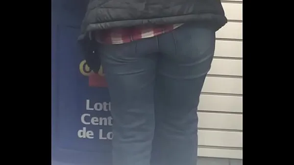 Yeni voyeur soft milf booty in jeans en iyi Filmler