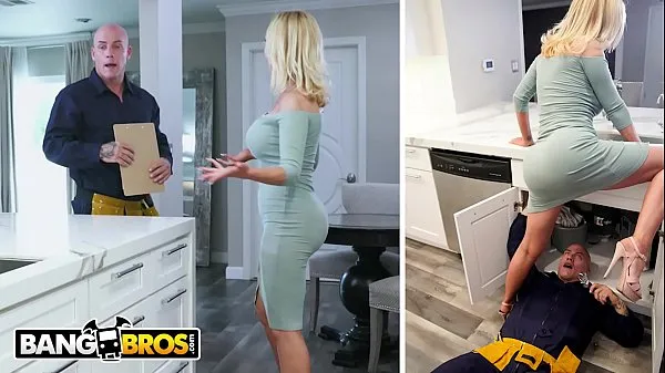 BANGBROS - Nikki Benz Gets Her Pipes Fixed By Plumber Derrick Pierceأحدث الأفلام