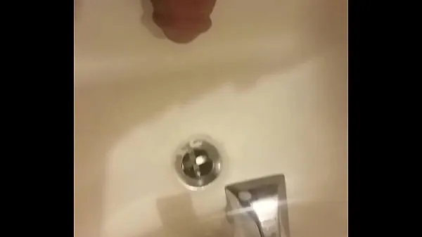 Sveži Male pissing in sink najboljši filmi