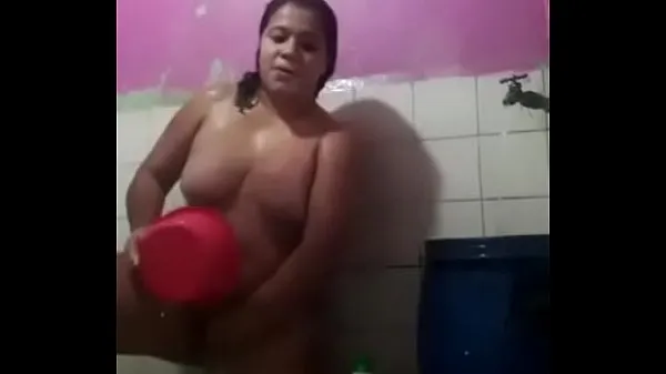 Danyela from Guatemala bathing melhores filmes recentes