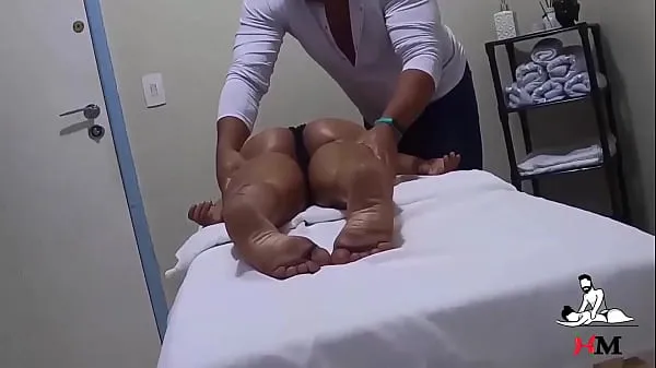 ताज़ा Nymphet enjoyed the massage and ended up fucking with masseuse hidden camera caught everything शीर्ष फ़िल्में