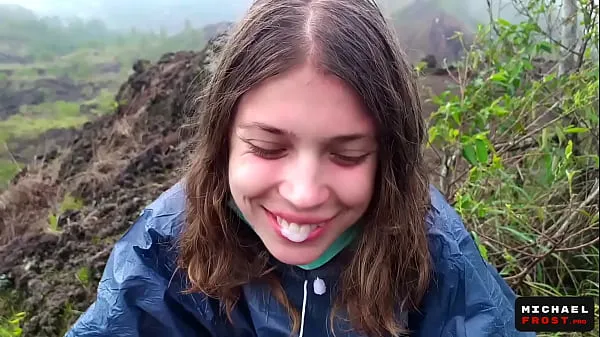 Fresh The Riskiest Public Blowjob In The World On Top Of An Active Bali Volcano - POV top Movies