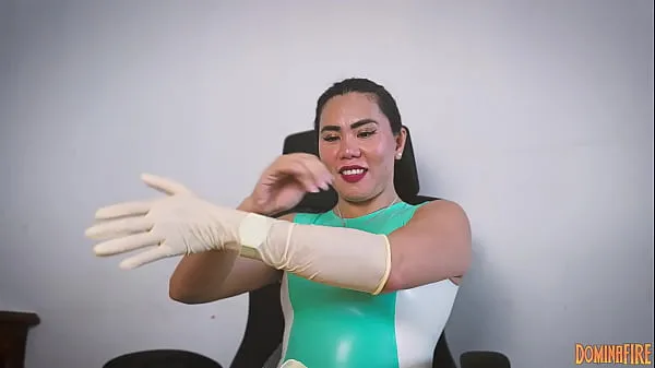 Świeże Latex Glove Fetish ASMR by DominaFire najlepsze filmy