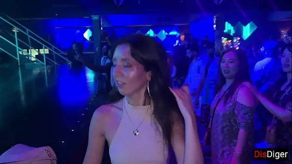 Horny girl agreed to sex in a nightclub in the toiletأحدث الأفلام