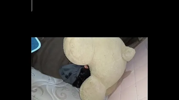 Yeni Un connard de 20 ans se fait exploser par un ours mature avec son énorme bite en iyi Filmler